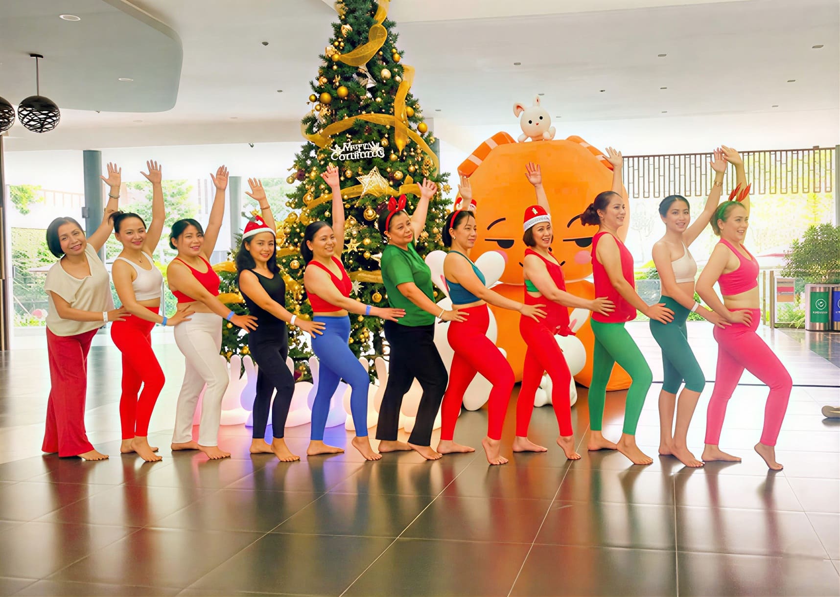 Học viên tại các lớp yoga của Celadon Sports Club